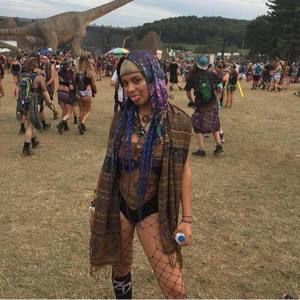 Meet your Posher, Symone